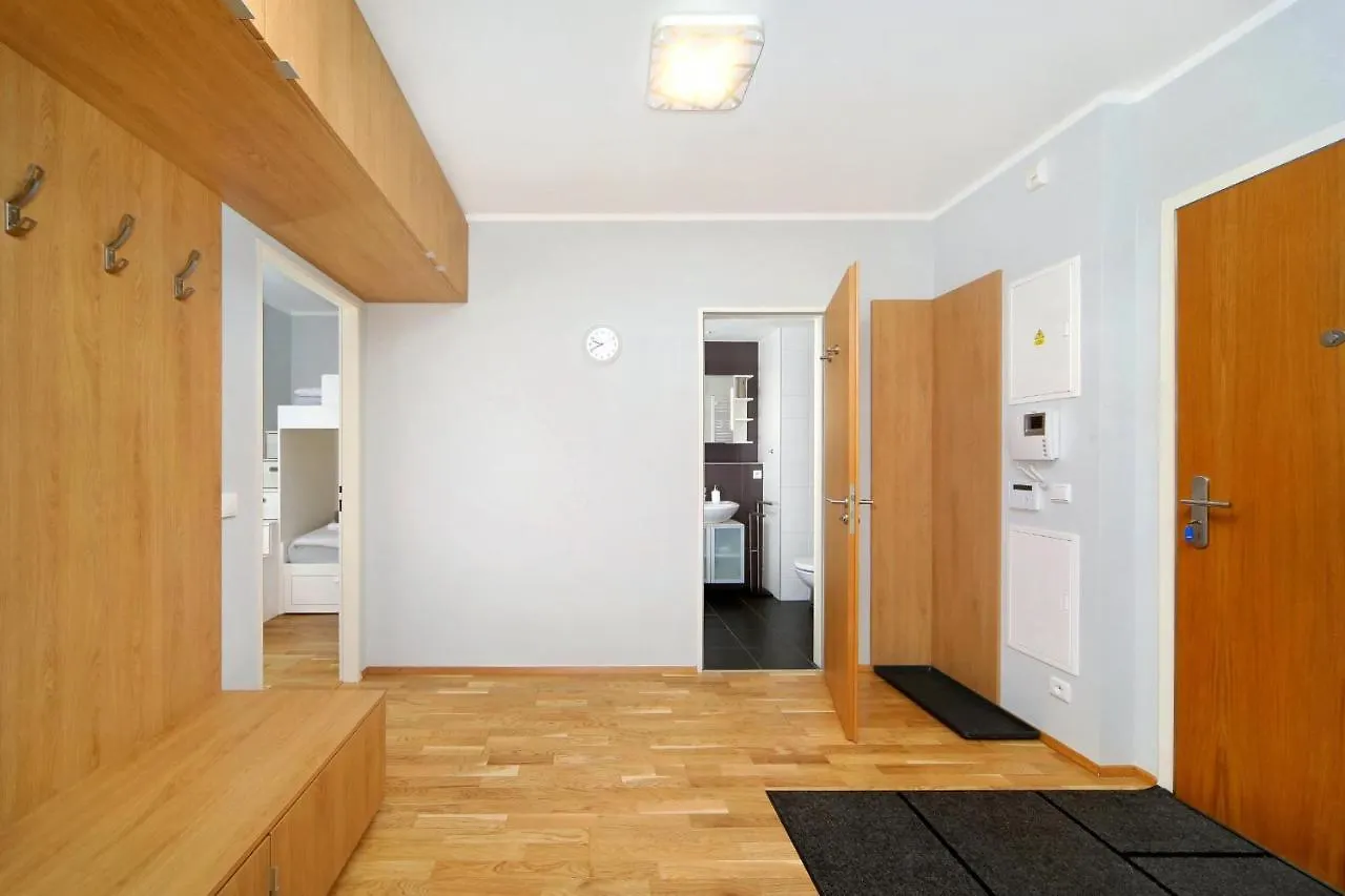 Apartment Medvedin 331/409 Spindleruv Mlyn 0*,